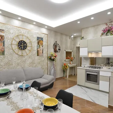 Deluxe Bis Oda ve Kahvaltı Caserta